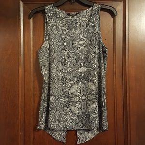 NWOT Express Black/White Paisley Sleeveless Tank